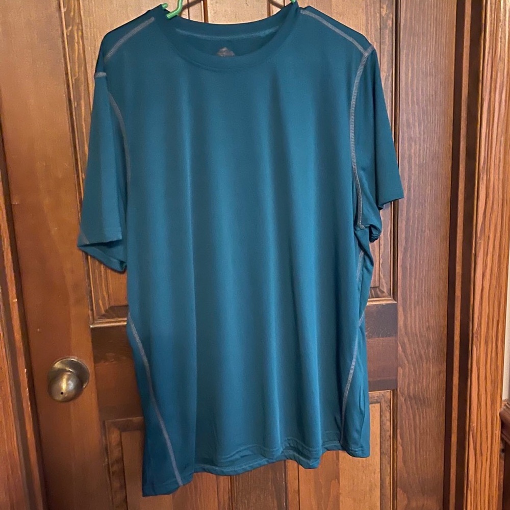 Old Mill Athletic dryfit Shirt. XL